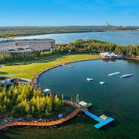 Rixos Borovoe Otel Shchūchīnsk Dış mekan fotoğraf Aerial view of the hotel and the lake