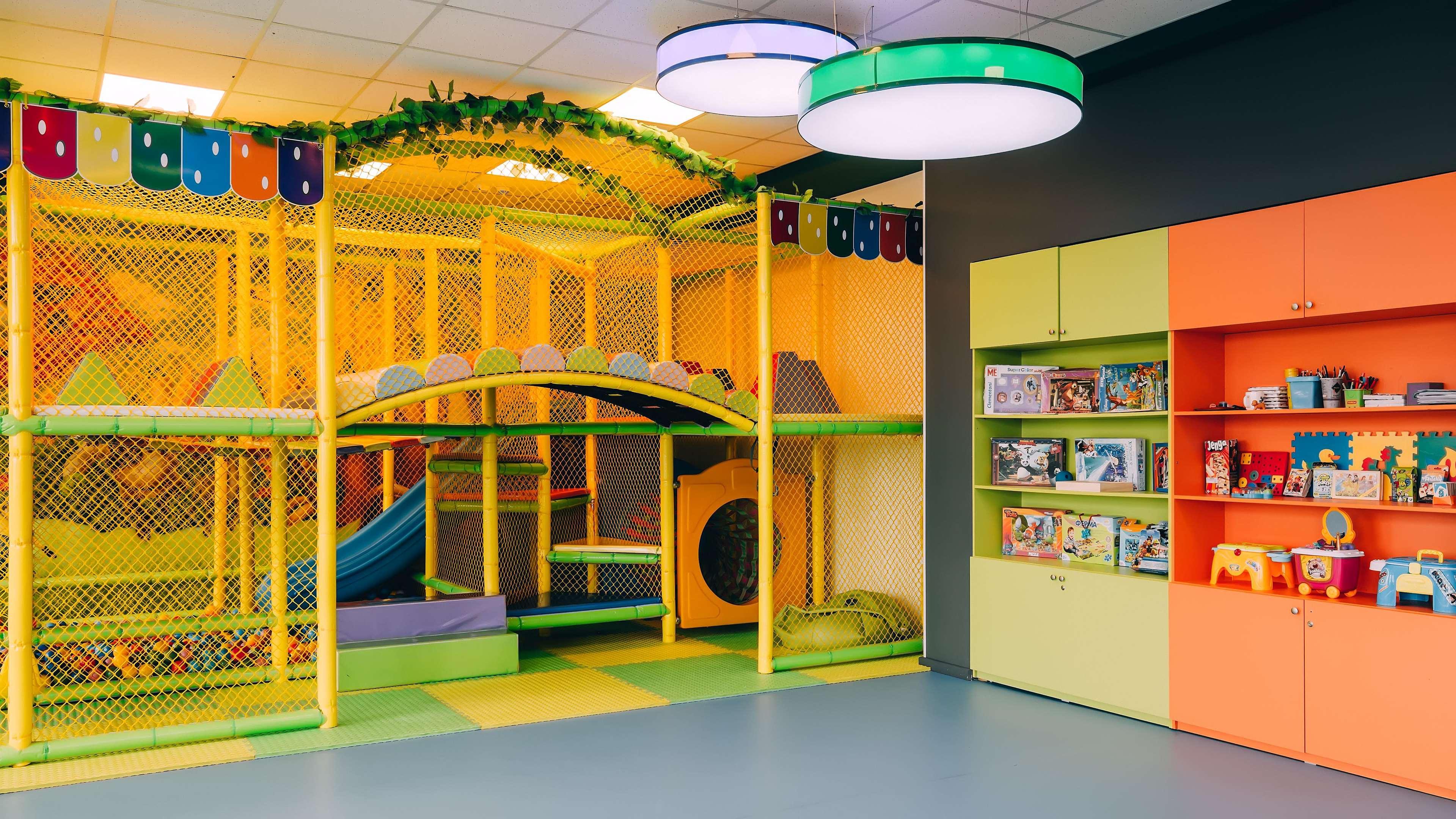 Rixos Borovoe Otel Shchūchīnsk Dış mekan fotoğraf The interior of a typical indoor playground